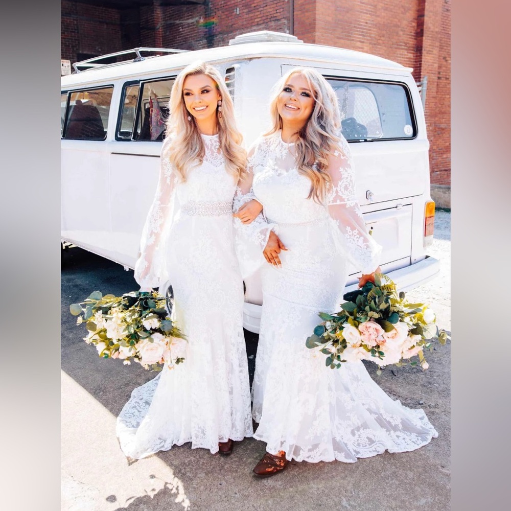 NWT Special Moments White Lacey Dress |Size Small